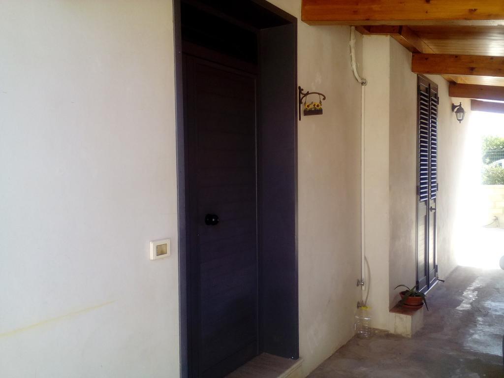 Villa Del Mar อาโวลา ภายนอก รูปภาพ