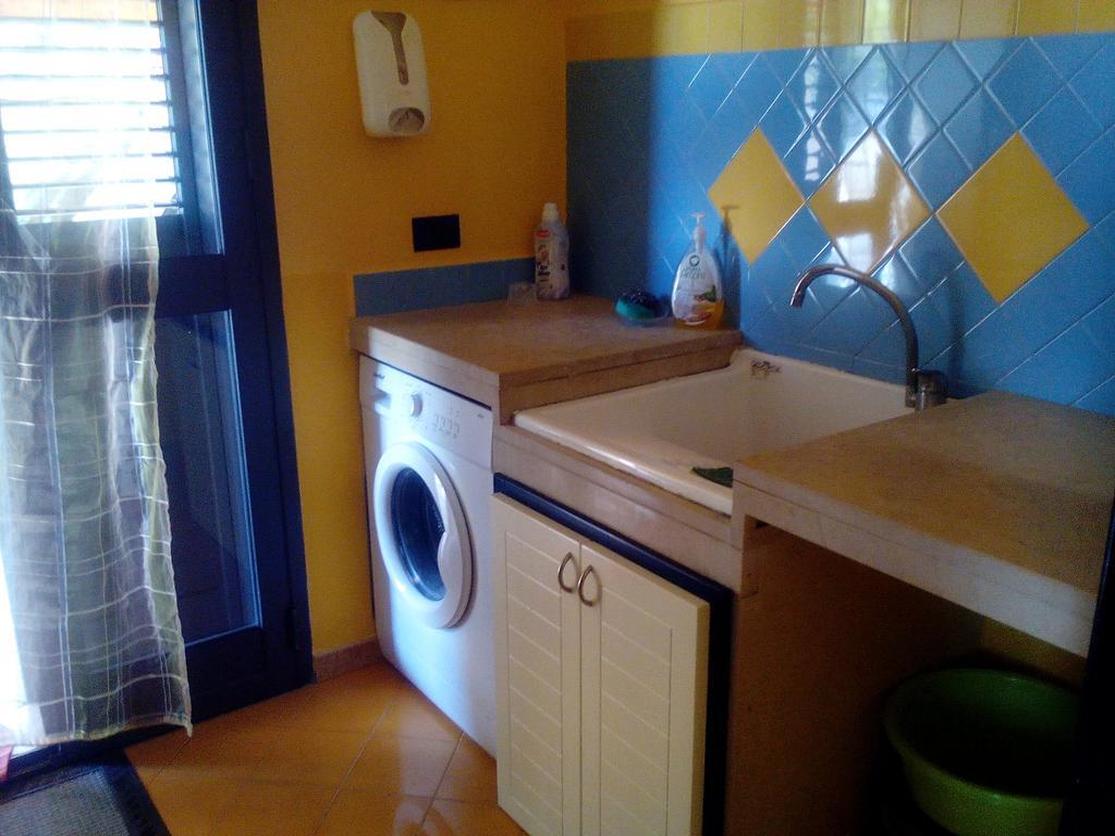 Villa Del Mar อาโวลา ภายนอก รูปภาพ
