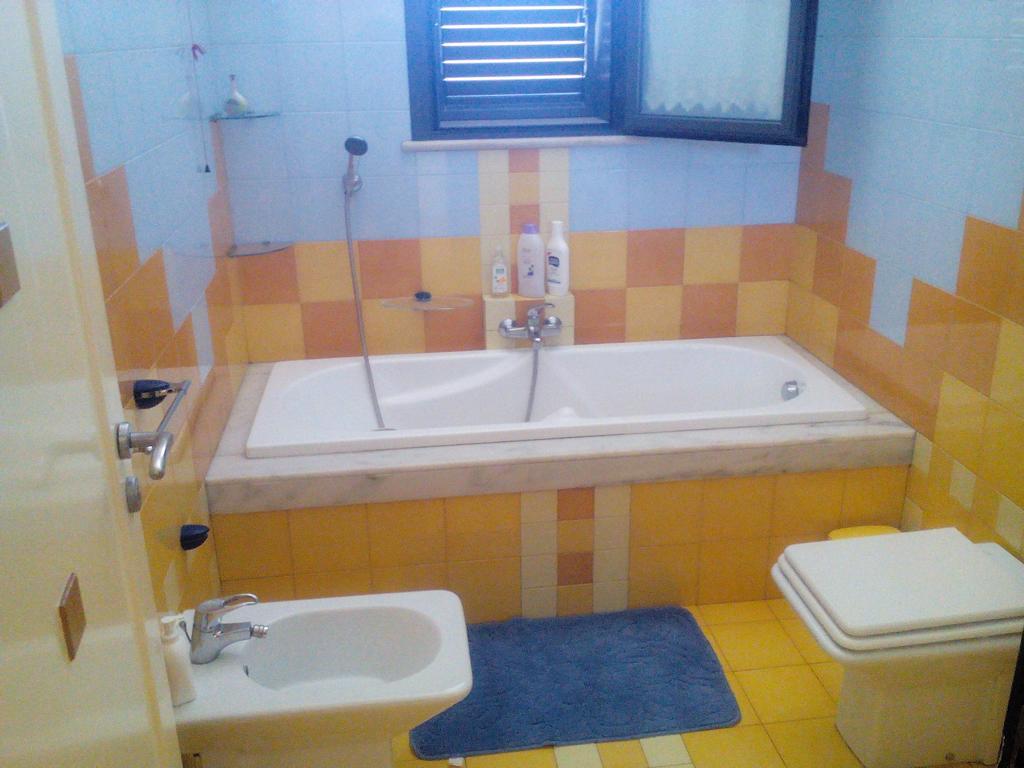 Villa Del Mar อาโวลา ภายนอก รูปภาพ