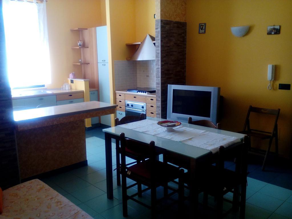 Villa Del Mar อาโวลา ภายนอก รูปภาพ